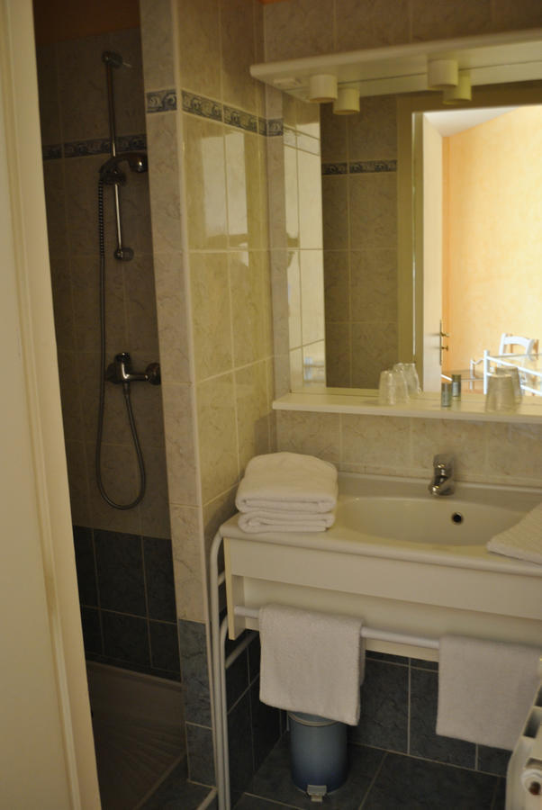 Hotel Auberge De La Nauze Sagelat الغرفة الصورة