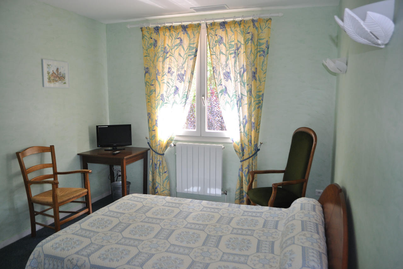 Hotel Auberge De La Nauze Sagelat الغرفة الصورة